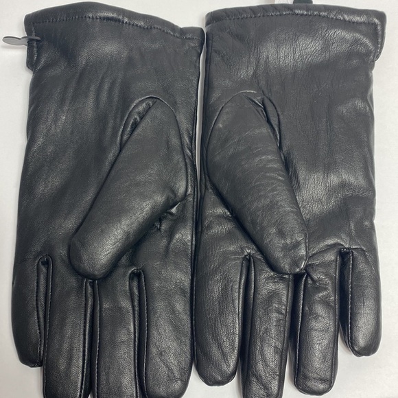 Nordstrom black leather fleece lined gloves medium NWOT - Picture 5 of 5